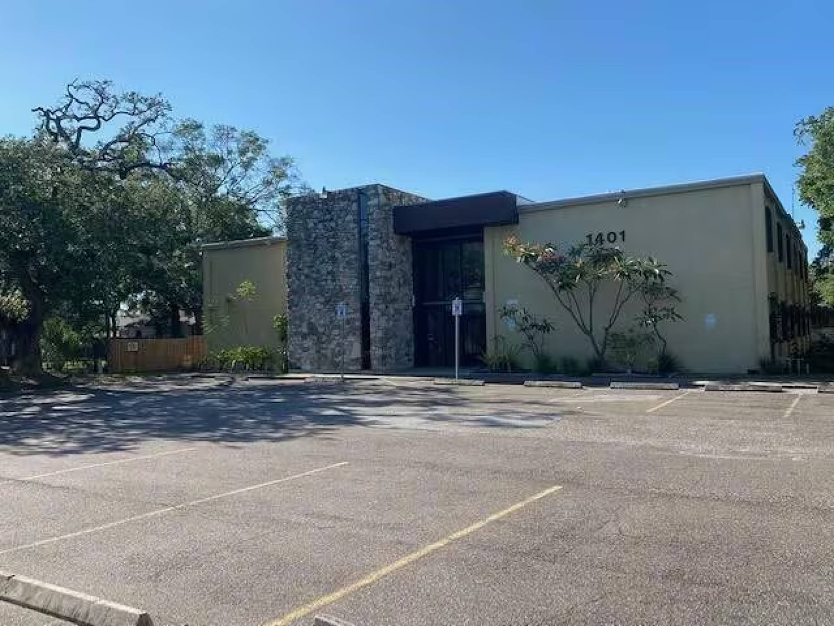 DOWNTOWN ST. PETERSBURG OFFICE/MEDICAL SPACE FOR LEASE!